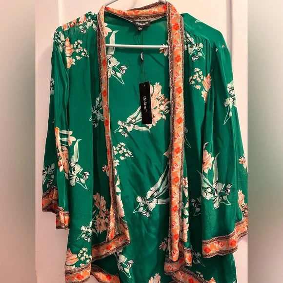 NWT Tolani silk kimono top. One size - Picture 1 of 6